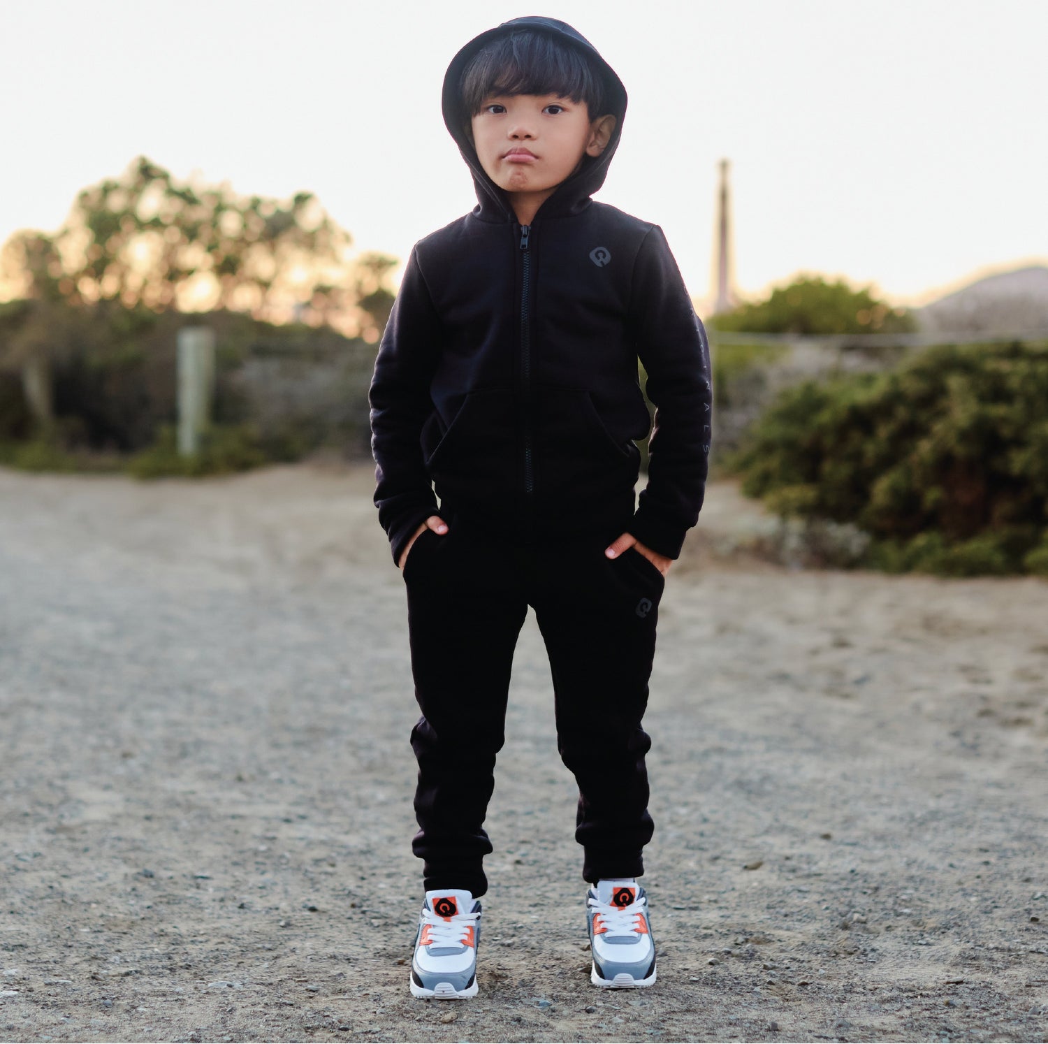 DURABLE HOODIE & JOGGERS
